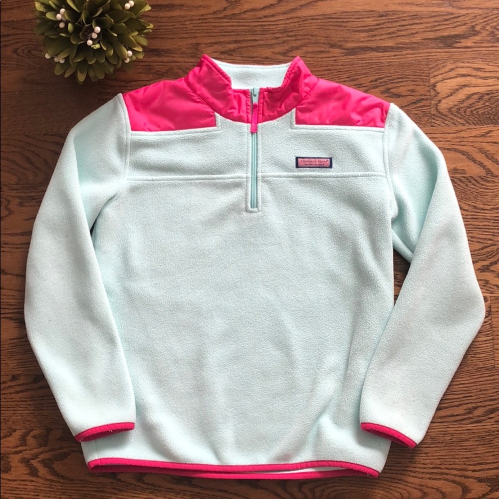 🐳Vineyard Vines fleece